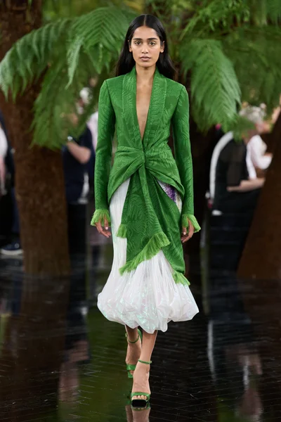 Look 20